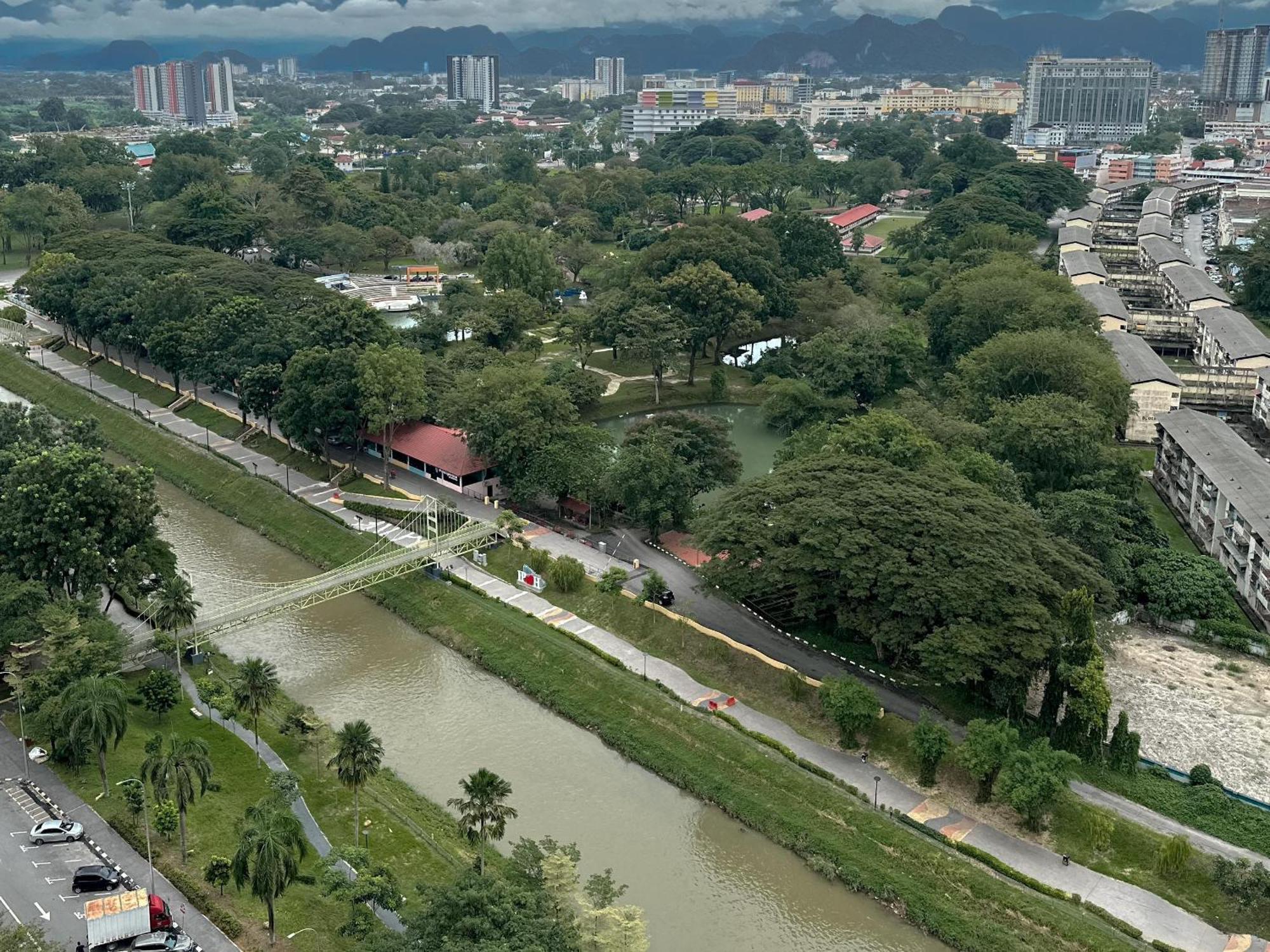 Kinta Riverfront Hotel & Suites Ipoh Exterior photo