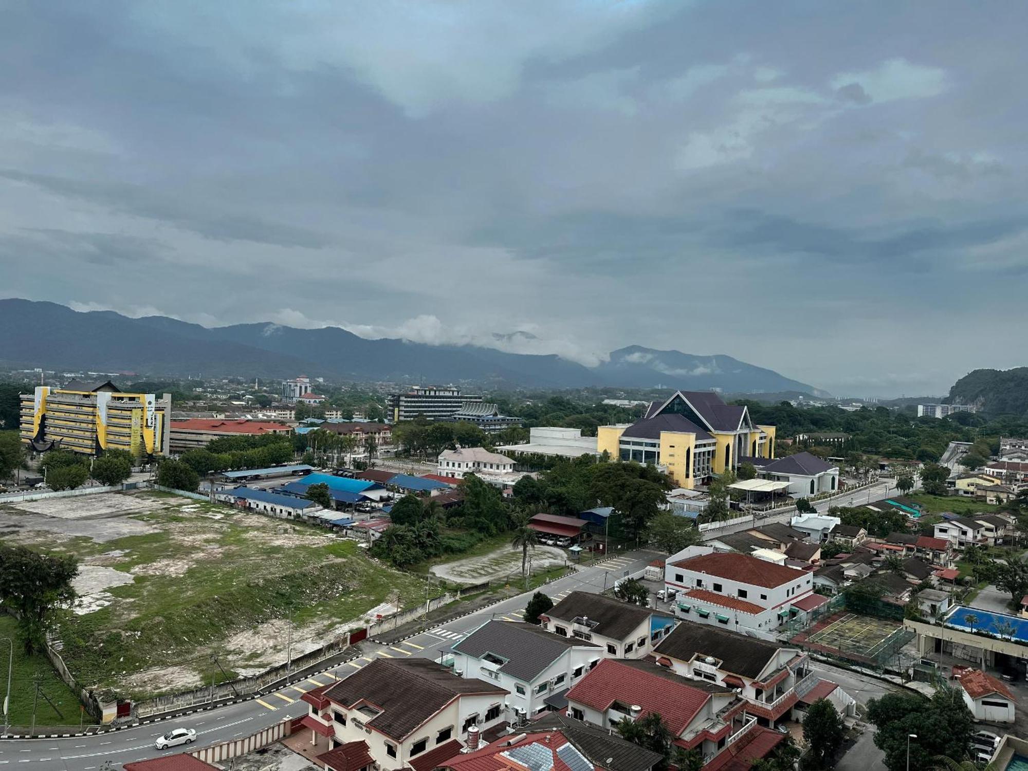 Kinta Riverfront Hotel & Suites Ipoh Exterior photo